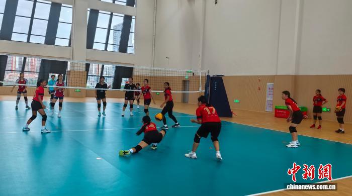 中新排球文化交流活动在漳州展开