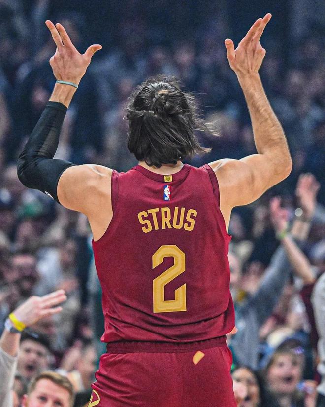 独行侠力克骑士 弗拉格27+10+2盖帽 斯特鲁斯复出