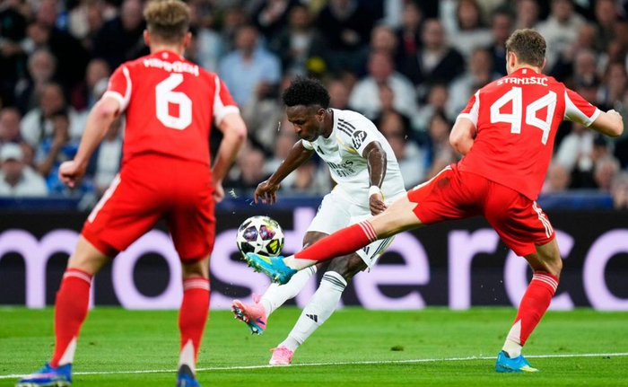 拜仁终结14年欧冠不胜皇马魔咒，2-1力克卫冕冠军