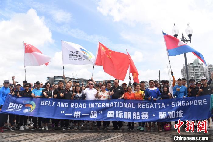 首届“一带一路”国际帆船赛青少年文化交流活